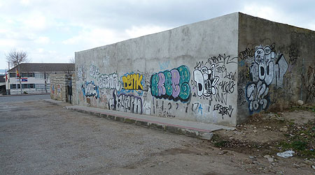 Graffiti_1_cement