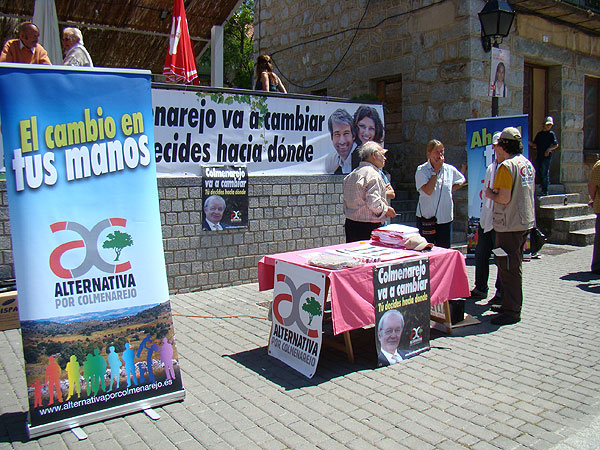 Pancarta_AxC_plaza Nosotros cumplimos el acuerdo entre los partidos